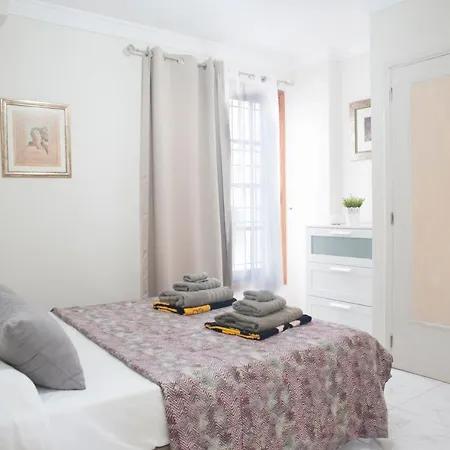 Diamantes Heated Pool Лос Кристианос